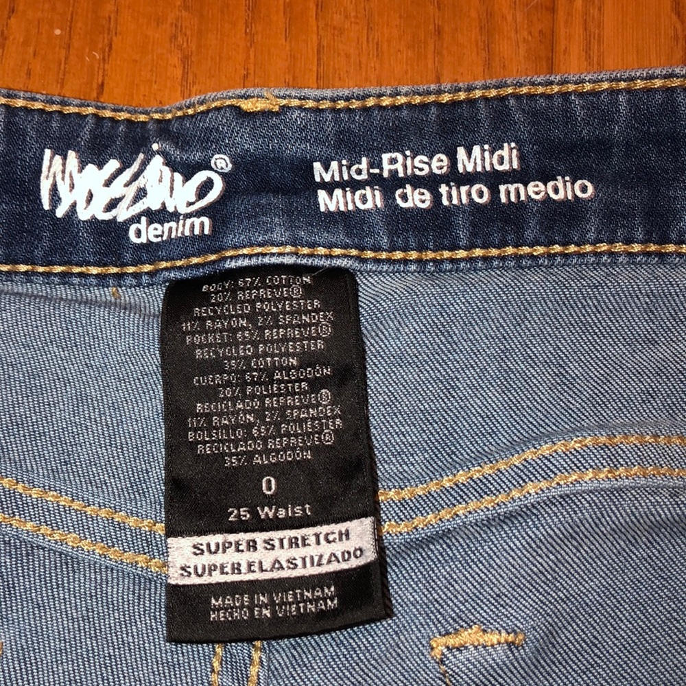 Jean Shorts - Picture 3 of 3